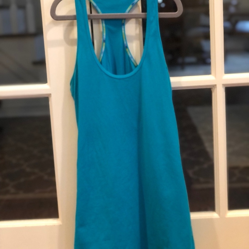 Lululemon Size 4 Cool Racer Back Tank